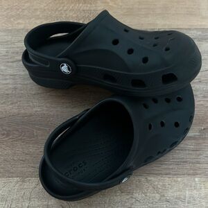 Unisex kids Crocs Clog.Little kid size 2.